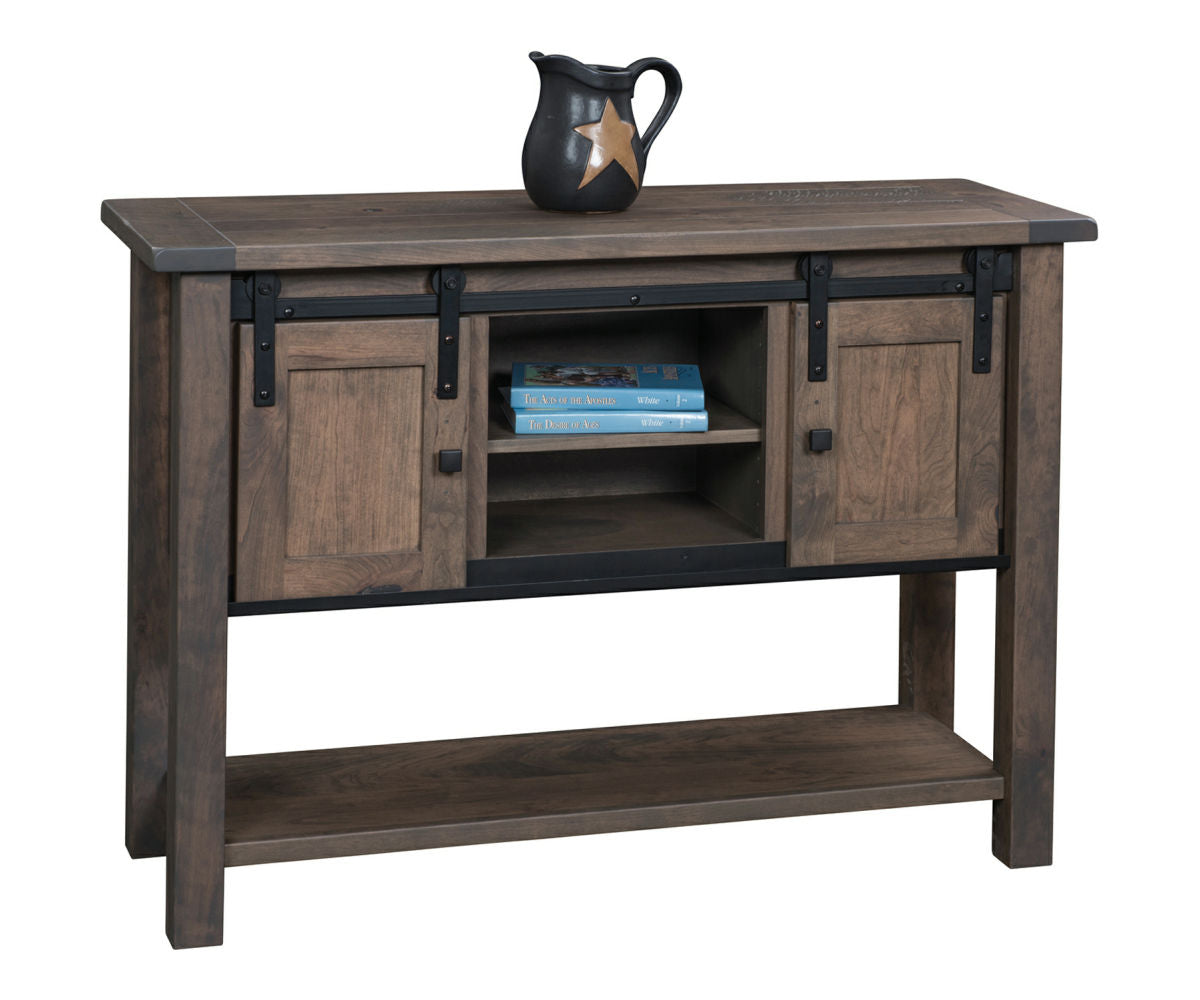 Amish Farmhouse Server