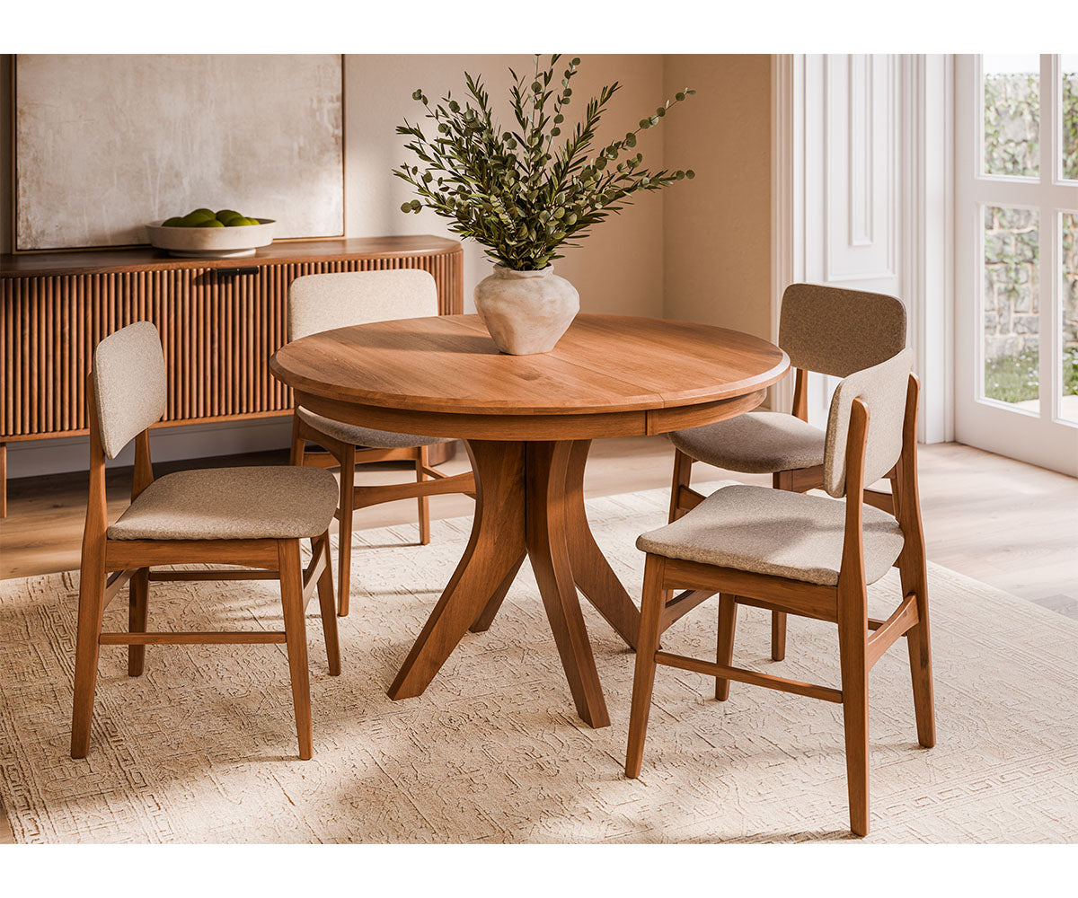 Huntley Pedestal Table